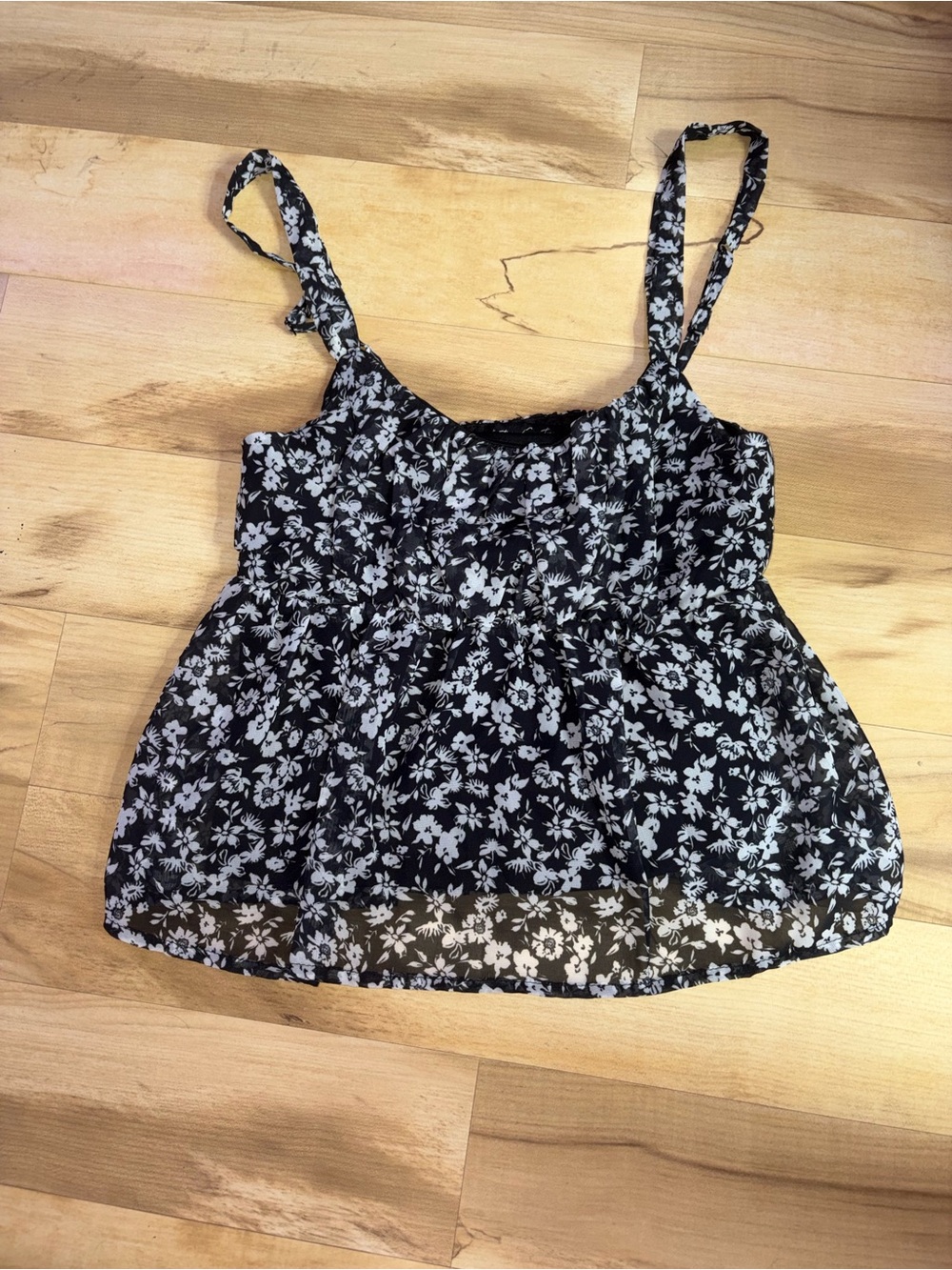 Streetwear Society Black & White Floral Tie-Shoulder Camisole
